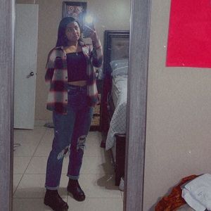 Meet your Posher, Lorena